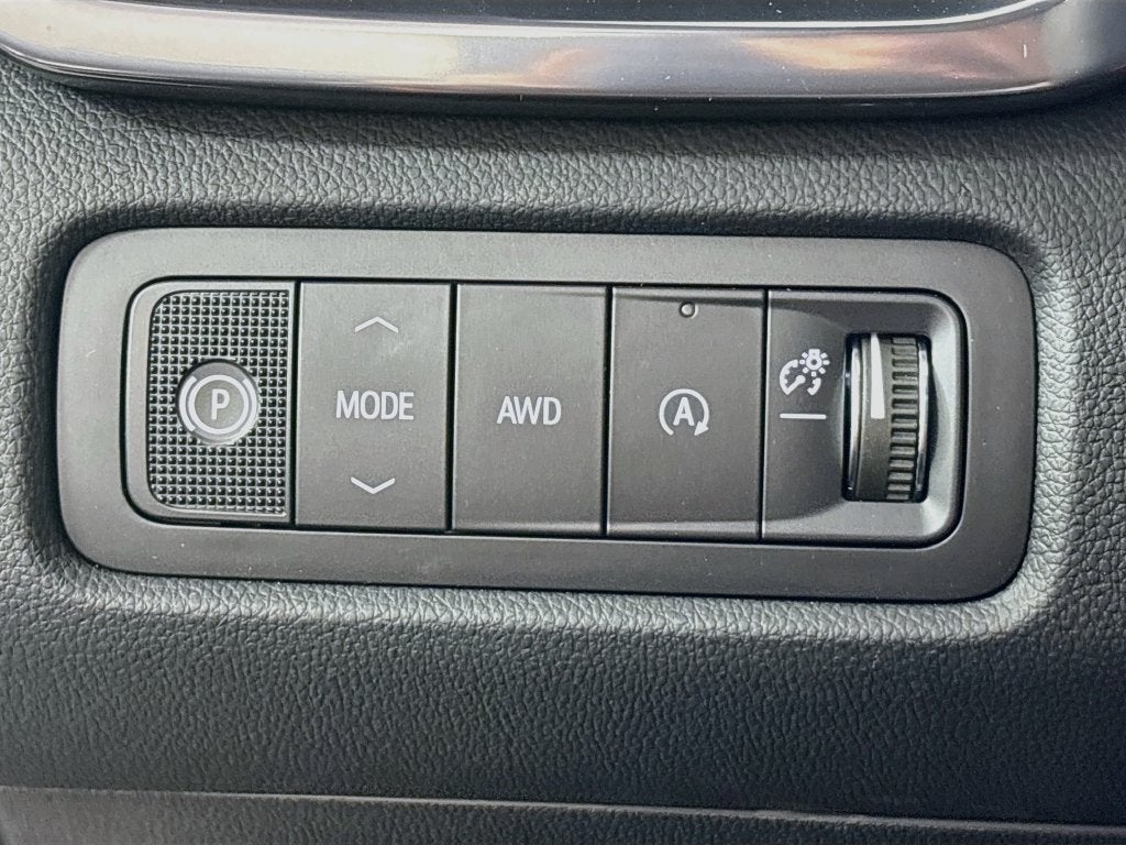 2027 GMC Acadia AT4