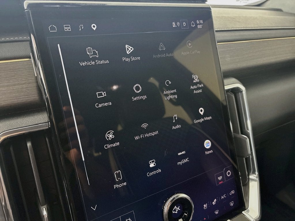 2024 GMC Acadia Denali