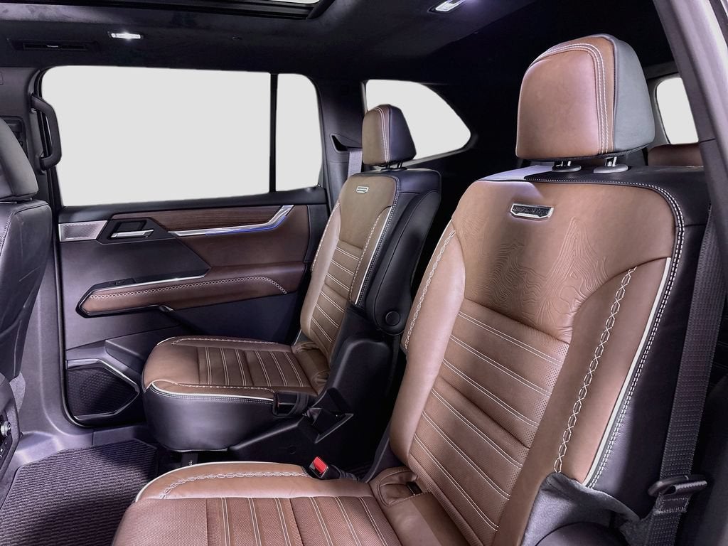 2026 GMC Acadia Denali Ultimate - Photo 25