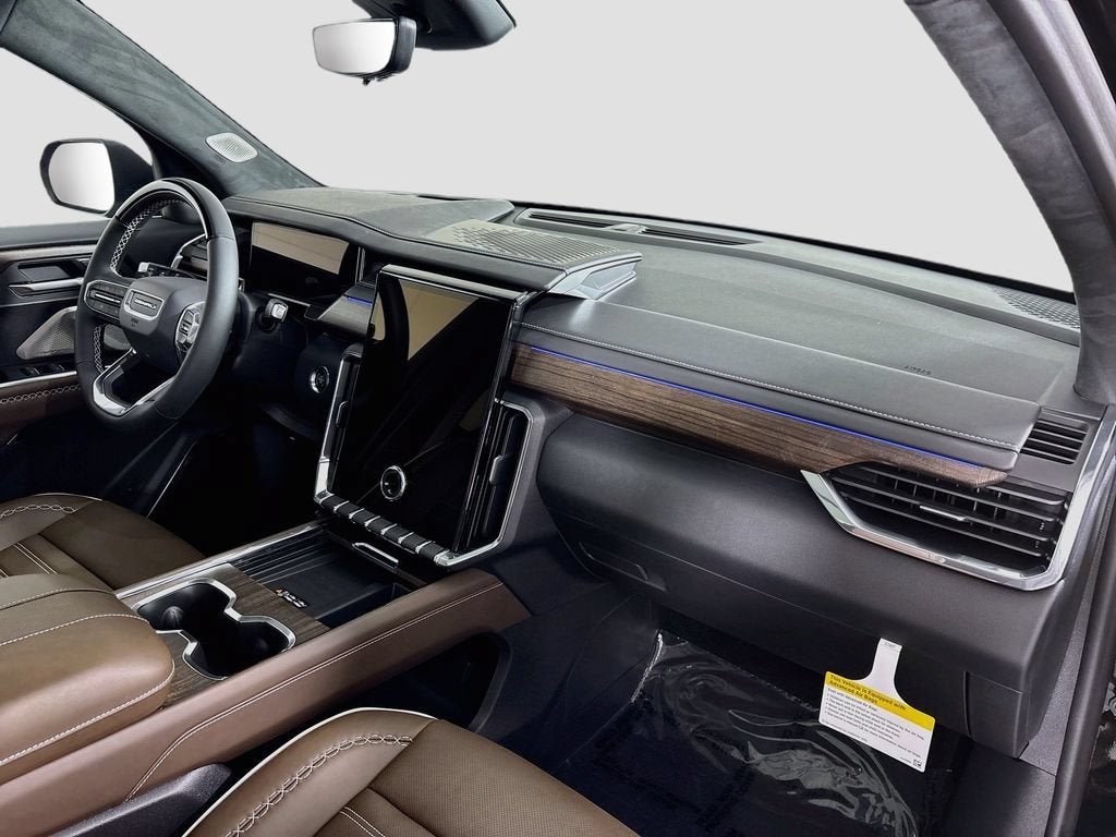 2026 GMC Acadia Denali Ultimate - Photo 31