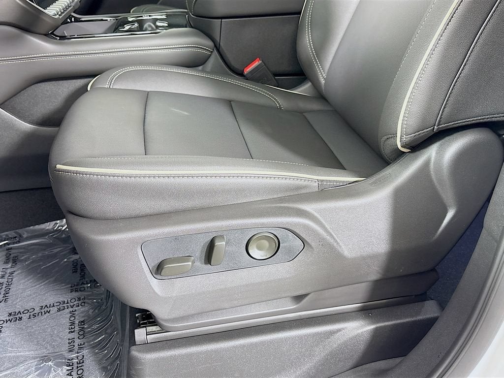 2026 GMC Yukon Elevation - Photo 19