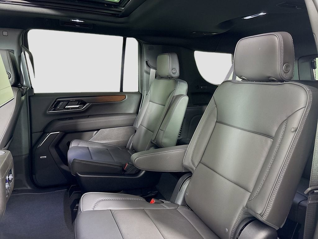 2026 GMC Yukon XL Denali - Photo 25