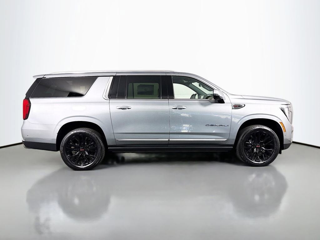 2026 GMC Yukon XL Denali - Photo 8