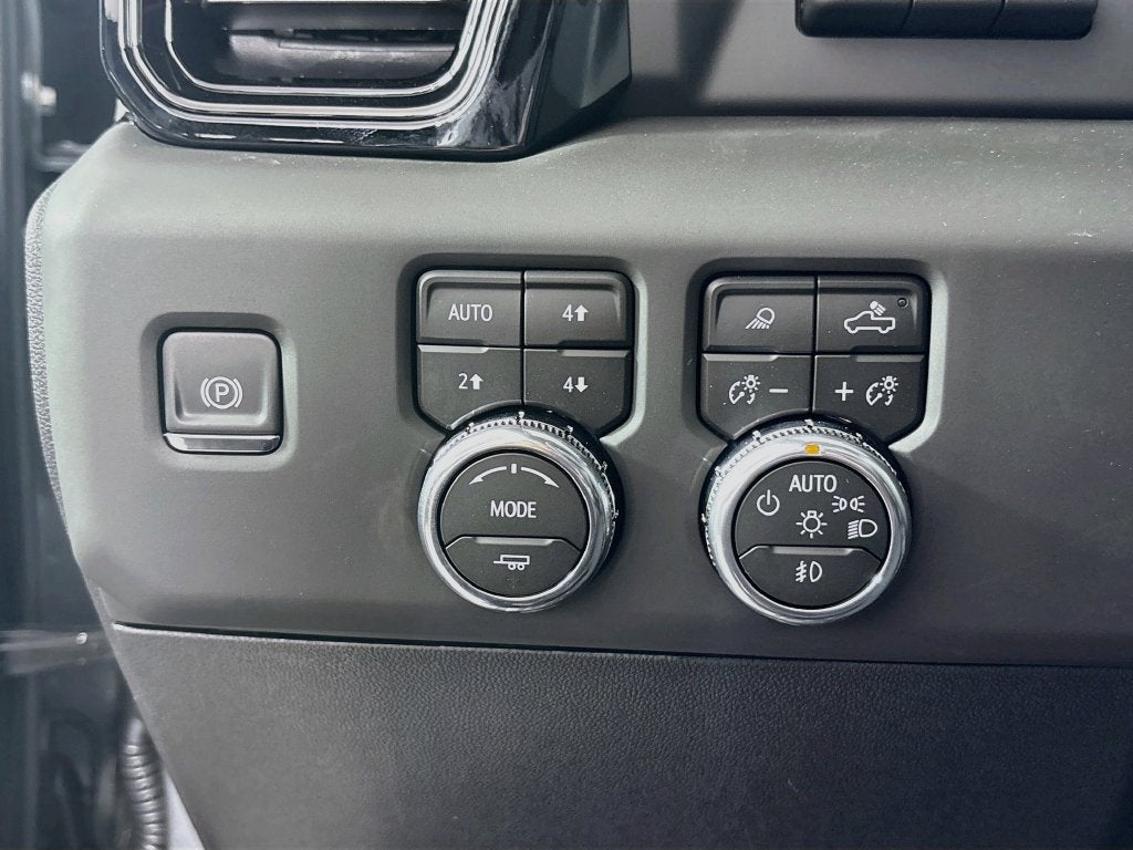 2026 GMC Sierra 3500 HD AT4