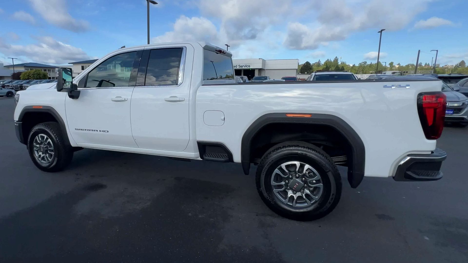 2026 GMC Sierra 2500 HD SLE