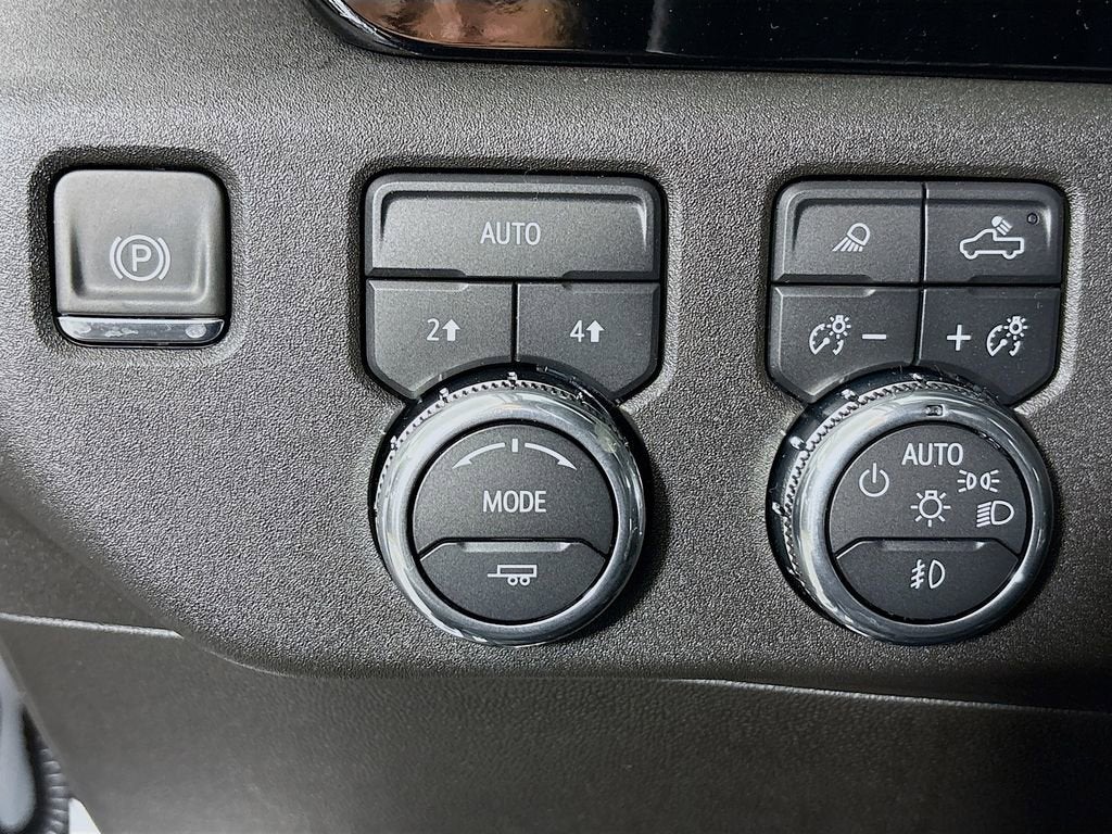 2026 GMC Sierra 1500 SLT - Photo 10