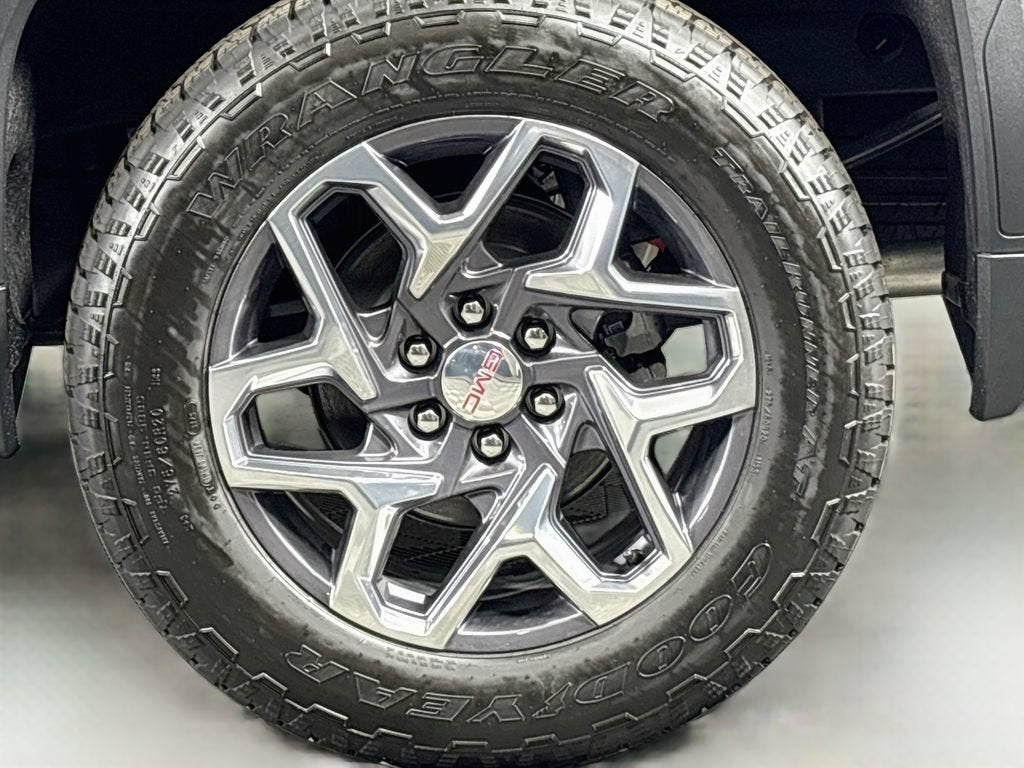 2026 GMC Sierra 1500 SLT - Photo 32