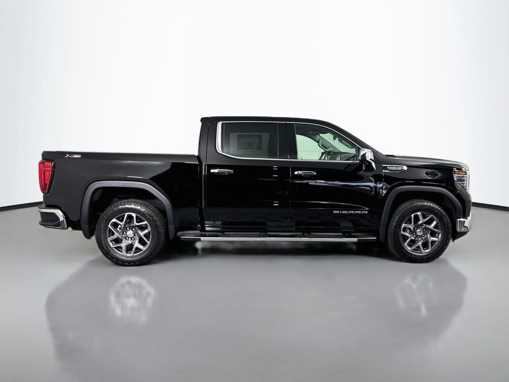 2026 GMC Sierra 1500 SLT - Photo 8
