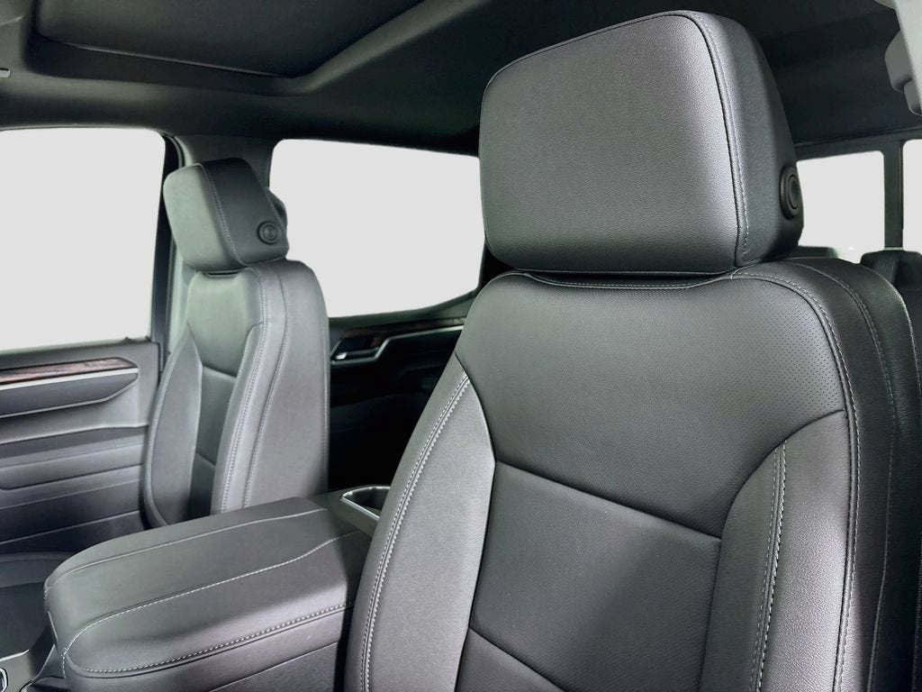 2026 GMC Sierra 1500 SLT - Photo 21