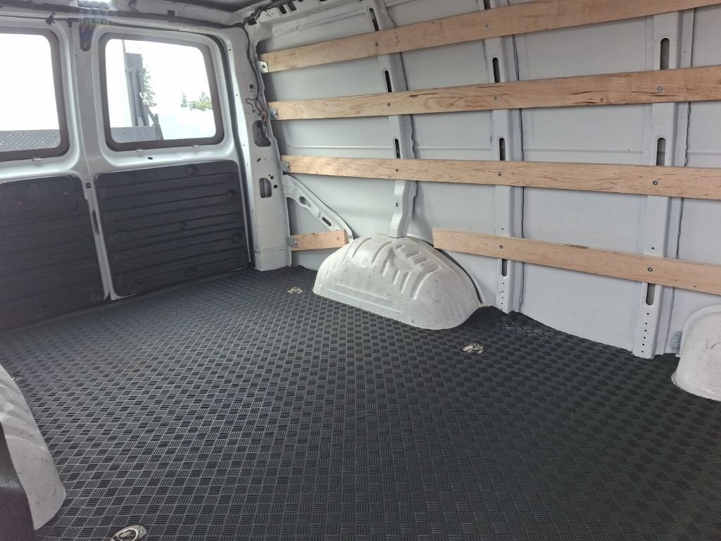 2025 GMC Savana Cargo Work Van