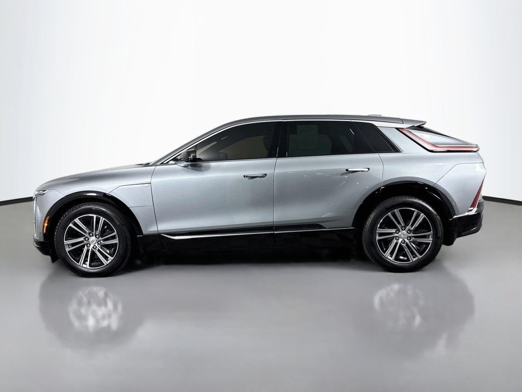 2024 Cadillac LYRIQ Luxury 1