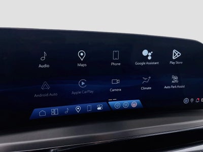 2024 Cadillac LYRIQ Luxury 2