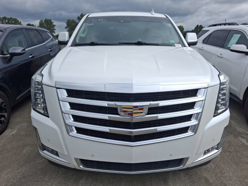 2017 Cadillac Escalade Luxury