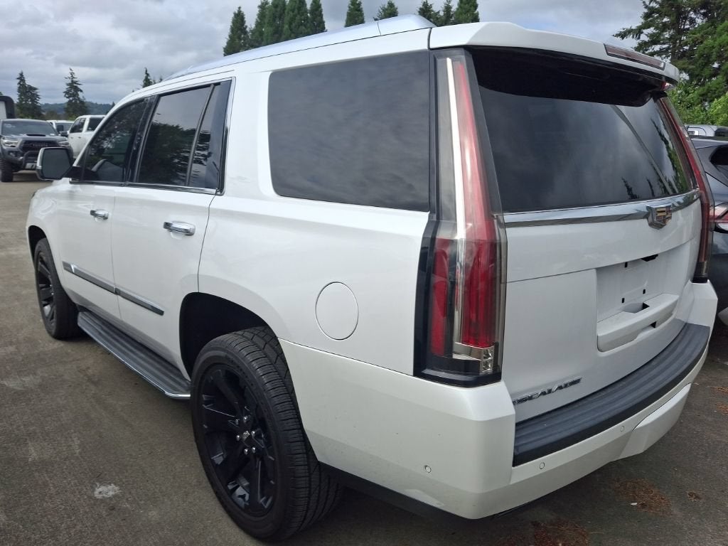 2017 Cadillac Escalade Luxury