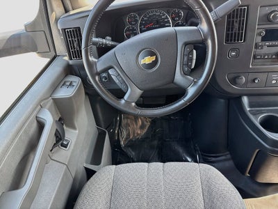 2021 Chevrolet Express Cutaway 3500 Work Van