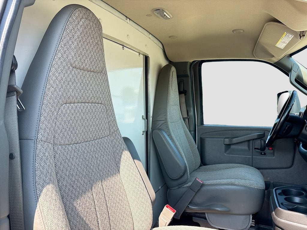 2021 Chevrolet Express Cutaway 3500 Work Van