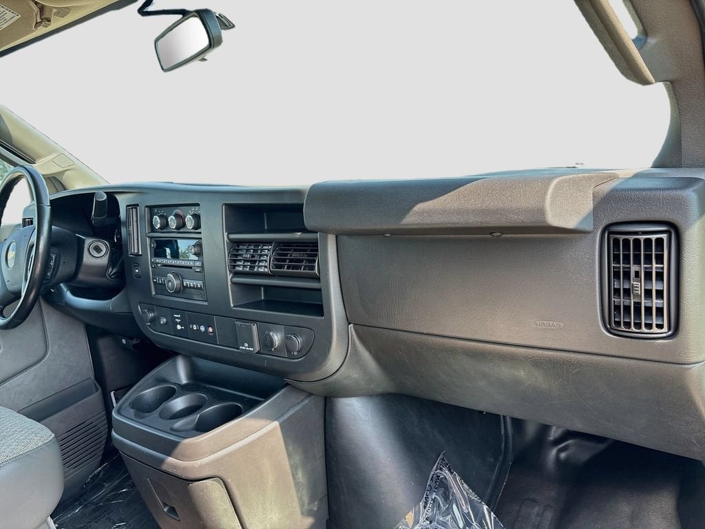 2021 Chevrolet Express Cutaway 3500 Work Van