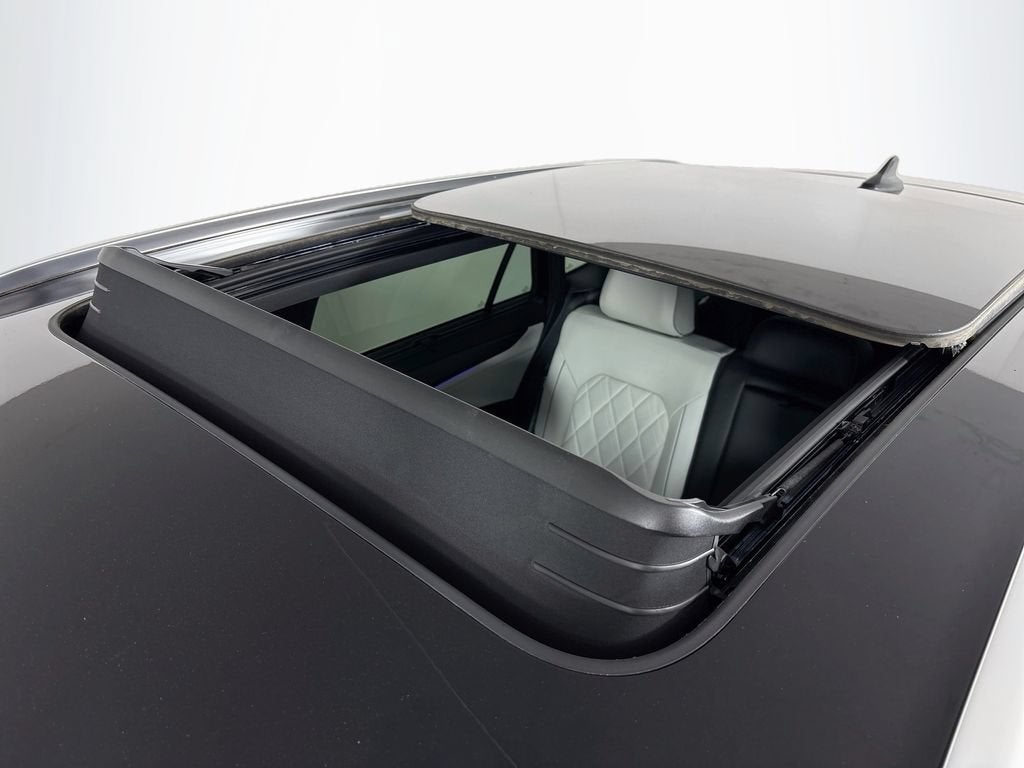 2024 Volkswagen Atlas Cross Sport 2.0T SEL Premium R-Line