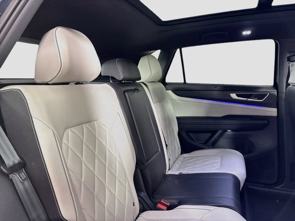 2024 Volkswagen Atlas Cross Sport 2.0T SEL Premium R-Line
