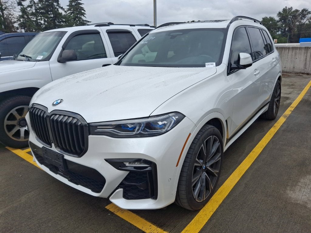 2021 BMW X7 M50i