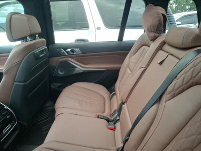 2021 BMW X7 M50i