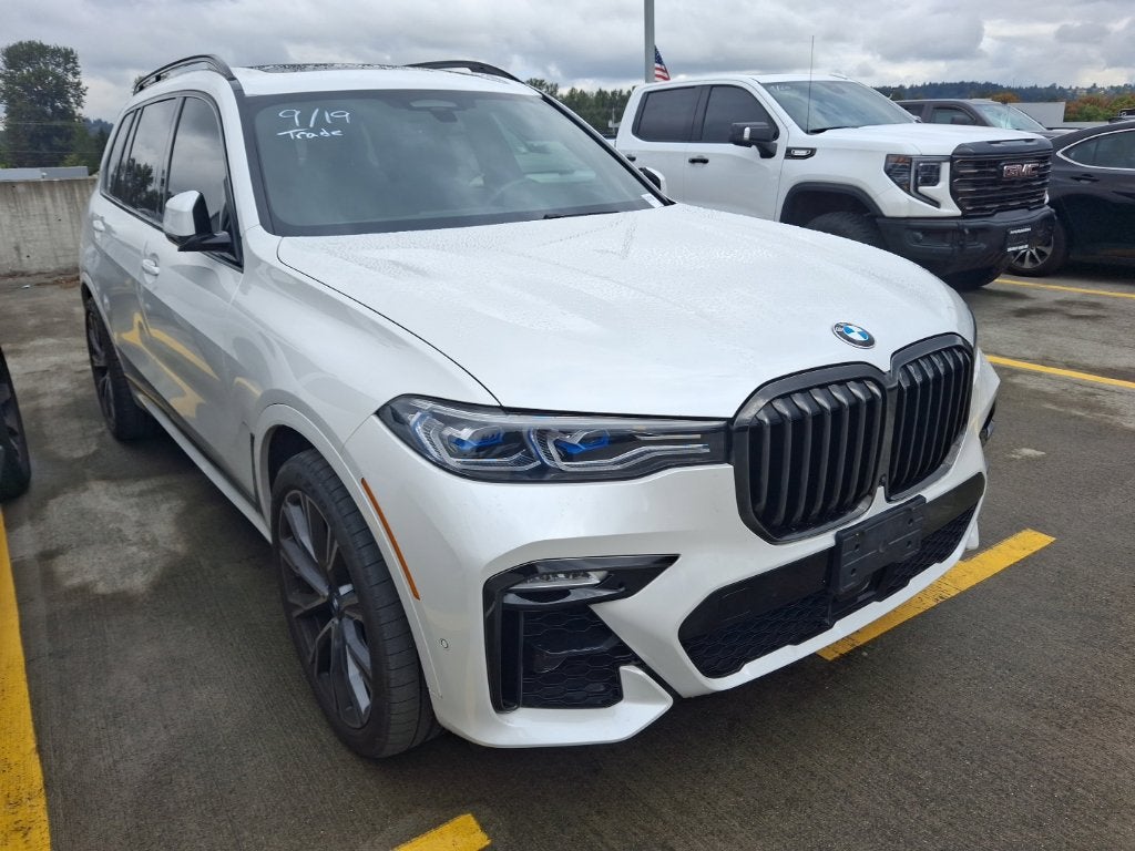 2021 BMW X7 M50i