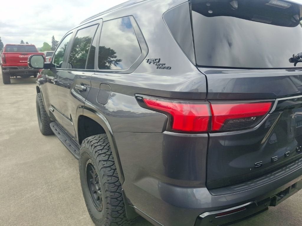 2025 Toyota Sequoia SR5